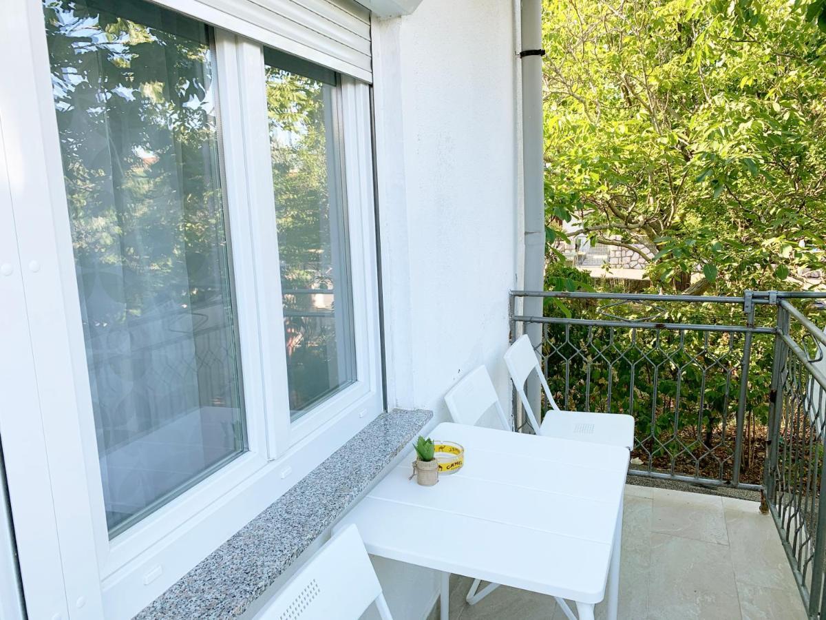 Apartment Gardenview - New! Krk Town Exteriör bild